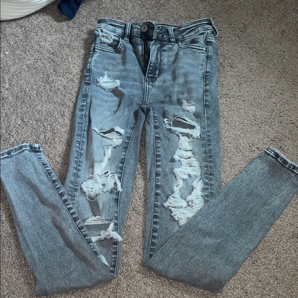 American Eagle Outfitters Distressed Blue Jeans
